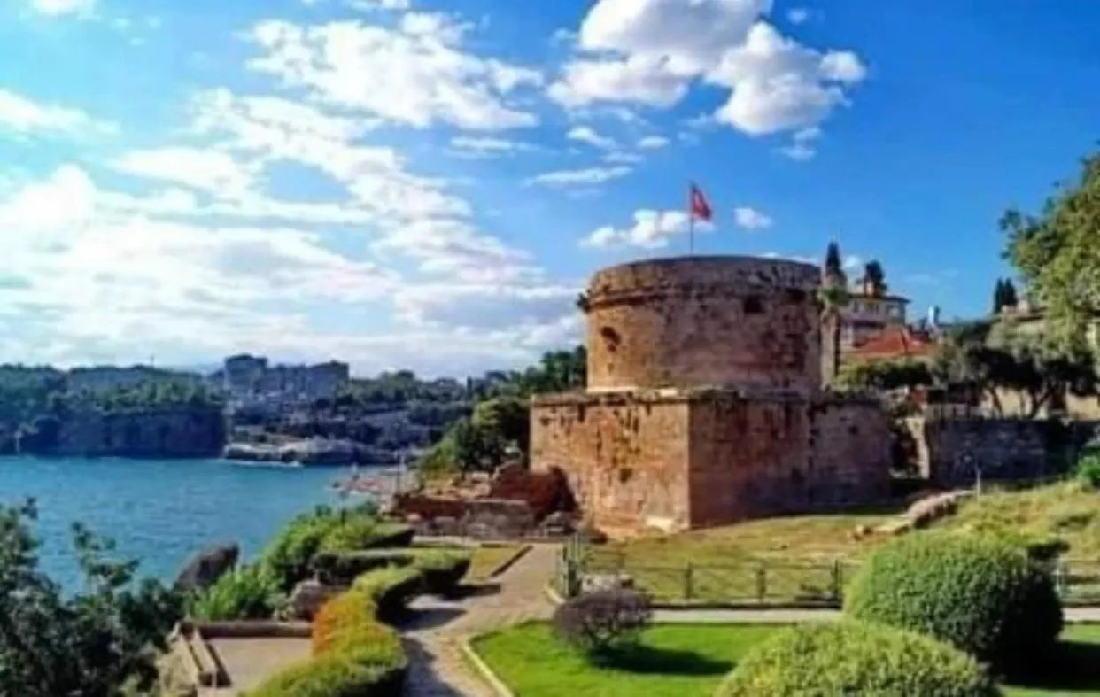 Ozzy Homes Antalya Turcia